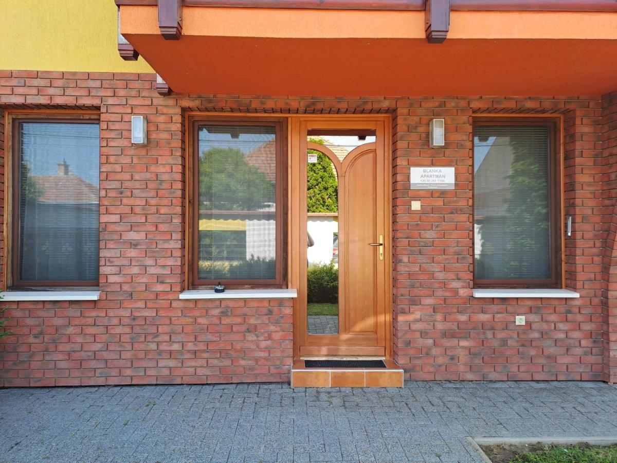 Rozmaring Apartmanok Gyula Exteriér fotografie