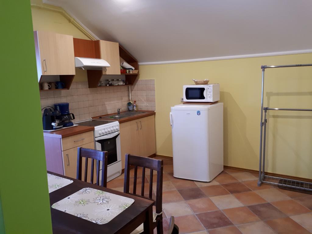 Rozmaring Apartmanok Gyula Exteriér fotografie