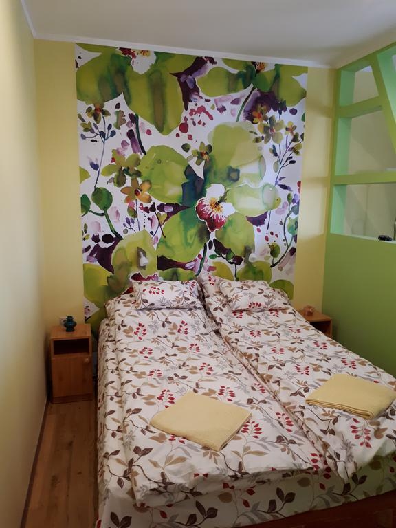 Rozmaring Apartmanok Gyula Exteriér fotografie